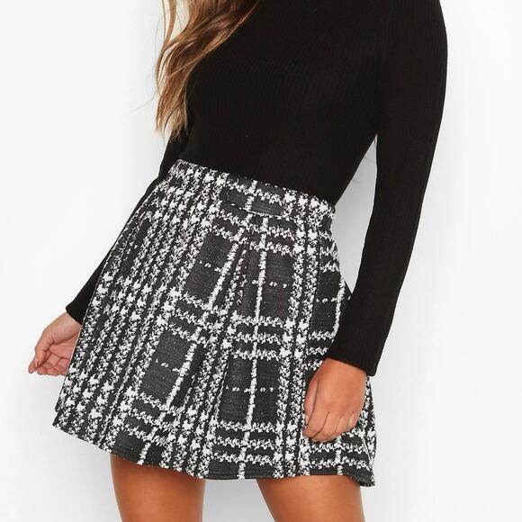 Boohoo Dresses & Skirts - NWT Boohoo Mini A-Line Skirt Womens 2 Black White Check Box Pleat Skater Twee